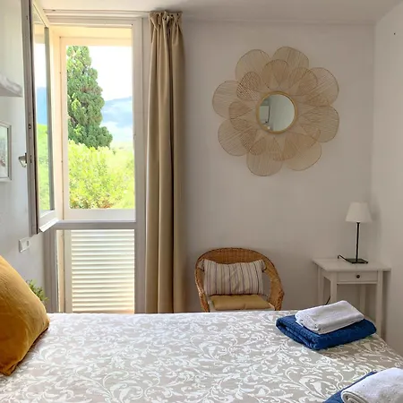 Homestay Centrica Con Aire Acondicionado Bano Privado Nevera Cadaques